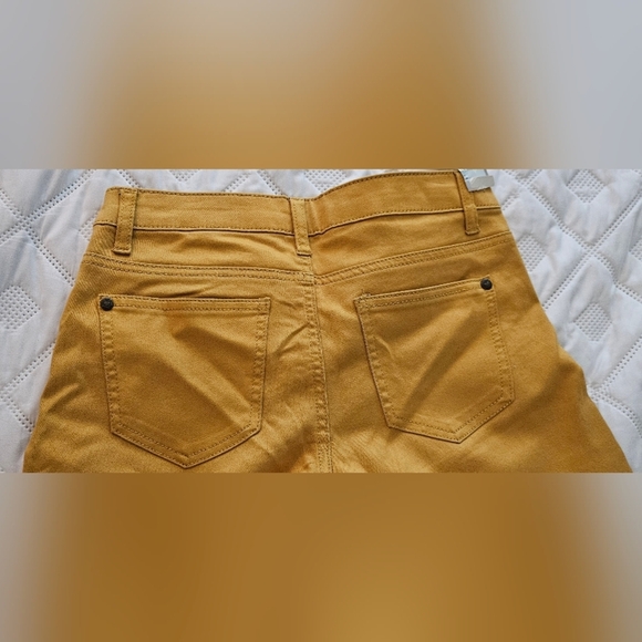 🌟NWT Womens Mustard Stretchy Skinny Denim Pants Size 3🌟 - Picture 9 of 11